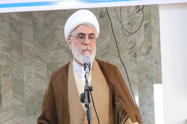 علم طلاب مقدمه‌ای برای عمل دینی آنها در جامعه باشد
