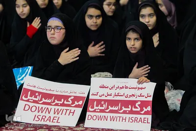بزرگداشت یوم‌الله 13 آبان – اراک/عکاس:زهرا بهرامی