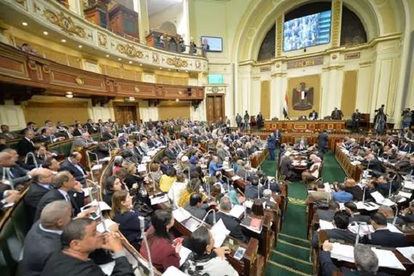 اختلاف‌ نظر پارلمان مصر درباره ممنوع‌ المنبر شدن سلفی‌ها