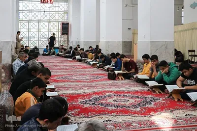 اعتکاف دانش آموزی در یزد