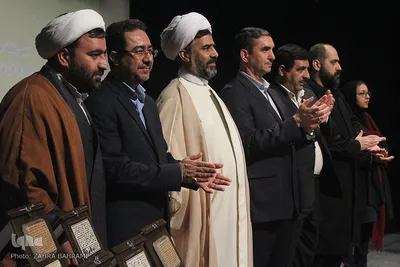 تقدیر از نفرات برتر هفته قرآن و عترت/عکاس: زهرا بهرامی