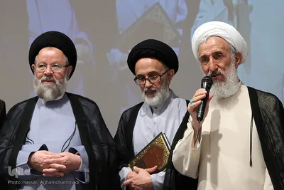 رونمایی از جلد اول کتاب دانشنامه علامه مرتضی عسگری