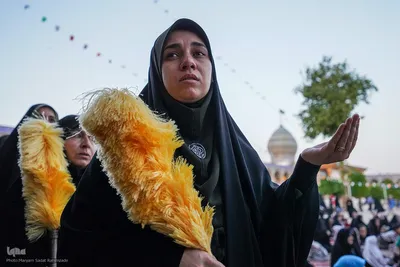 قرائت دعای توسل جهت سلامتی رئیس جمهور در حرم حضرت شاهچراغ (ع)