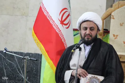 کرسی تلاوت قرآن به مناسبت دهه فجر در شهر سامن
