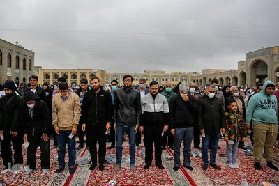 اقامه نماز عید فطر در حرم مطهر رضوی‎
