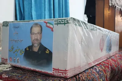 وداع با پیکر جانباز شهید منوچهر بخشنده‎
