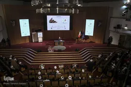 مراسم رونمایی از کتاب «سلونی قبل ان تفقدونی، تحریر نهج‌البلاغه»