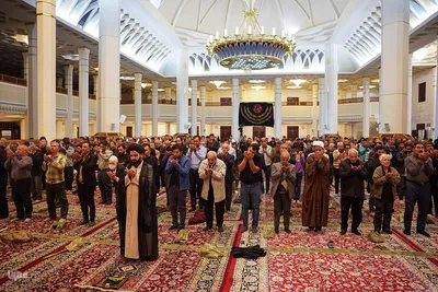 مرثیه سرایی حاج صادق آهنگران در رثای شهادت حضرت فاطمه سلام‌الله‌علیها