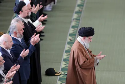 اقامه نماز عید فطر به امامت رهبر معظم انقلاب اسلامی