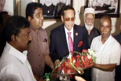 গ্রিক মূর্তি ইসলামী মূল্যবোধকে আঘাত করেছে: এরশাদ