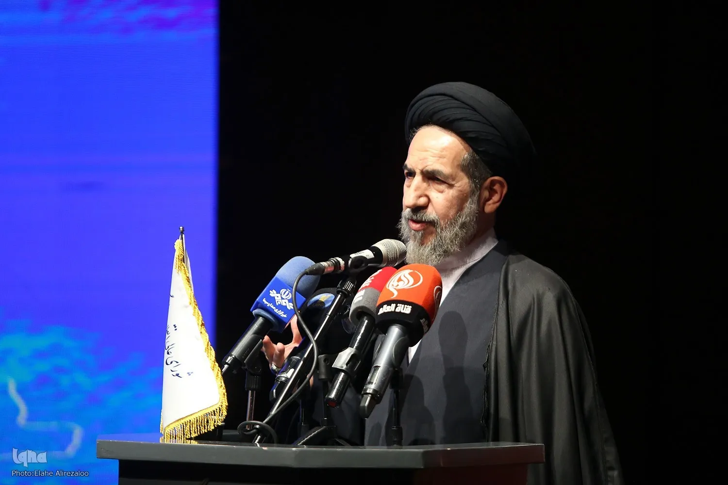 فرهنگ پوشش بانوان ایرانی با عقلانیت و منطق حراست شود