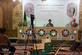 رقابت قرآنیان مساجد کشور در حرم شاهچراغ(ع)