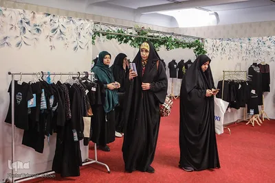 افتتاح رویداد برکت دیدار با نمایش ۳۰۰ لباس محرمی