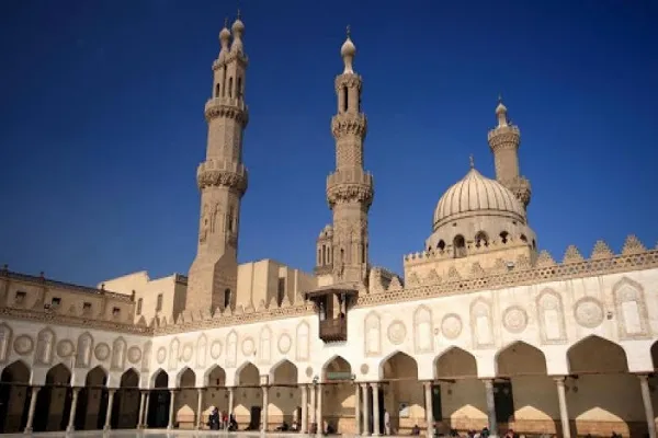 توضيحات الأزهر حول 