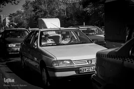 یکی از پرخطرترین افراد در مقابل کووید 19 رانندگان هستند. برخی از رانندگان تاکسی با عدم رعایت اصول بهداشتی جان خود، خانواده و مسافرانشان را به خطر می‌اندازند. 