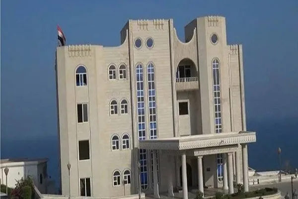 حمله پهپادی به کاخ ریاست‌جمهوری دولت مستعفی یمن در عدن