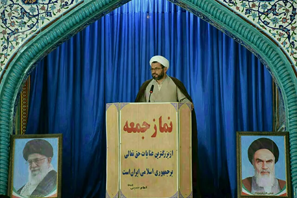 ملت ایران پای حفظ آرمان‌های انقلاب اسلامی ایستاده‌ است
