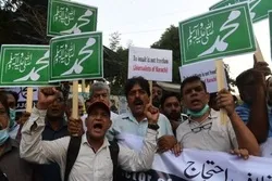Tiga Orang Pakistan Dihukum Karena Menghina Kesucian Nabi (SAW)