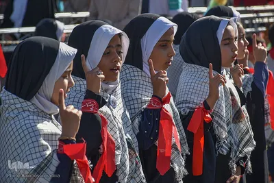 اجتماع عظیم همخوانی سرود سلام فرمانده در بیرجند