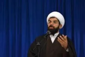 ایثار؛ از پیام‌های عاشورا/ سرباز ولایت باشیم