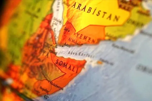 Somali'de otele bombalı ve silahlı saldırı