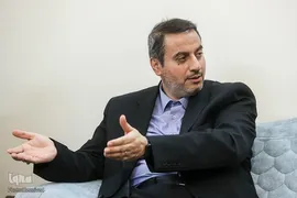 حضور رئیس حوزه ریاست مجلس شورای اسلامی در منزل شهید مهدی تقوی
