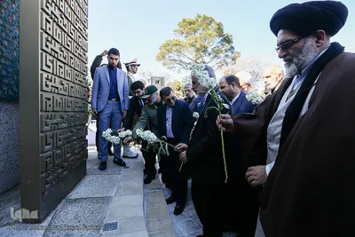 بزرگداشت چهلمین سالروز ورود تاریخی امام خمینی(ره)