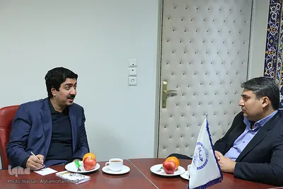 حمید صابر فرزام، مدیر عامل خبرگزاری بین المللی قرآن (ایکنا) و حسن کریمی قدوسی، مدیر عامل بنیاد ملی بازیهای رایانه ای 