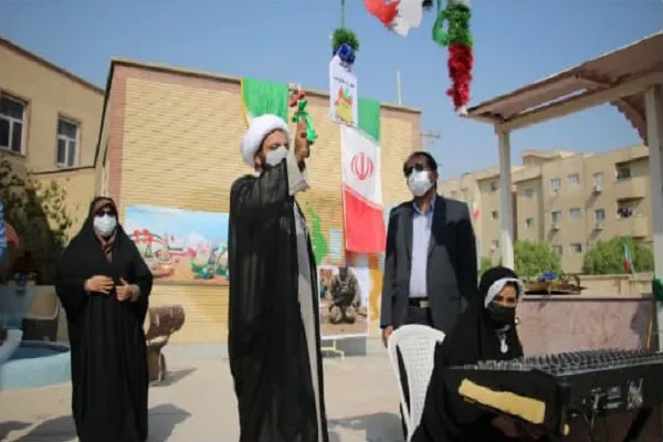 آینده انقلاب به علم و ایستادگی دانش‌آموزان گره خورده است