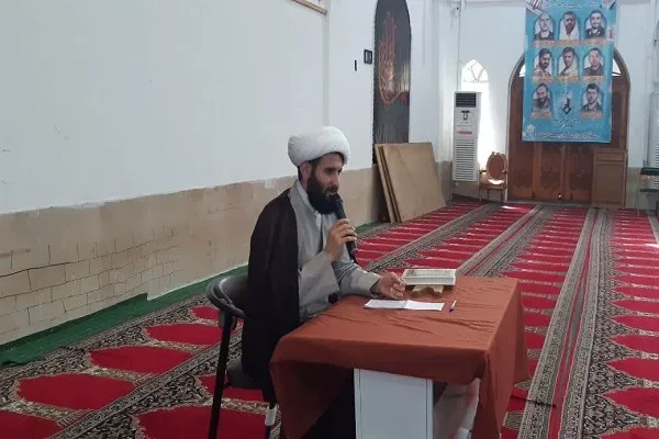 نشست امام جمعه آمل با مسئولان مواکب جشن  عید غدیر