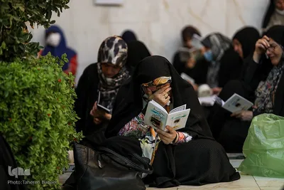 مراسم دعای عرفه در مسجد دانشگاه شریف