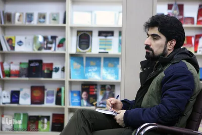 نشست نقد و بررسی کتاب «حماسه حسینی»
