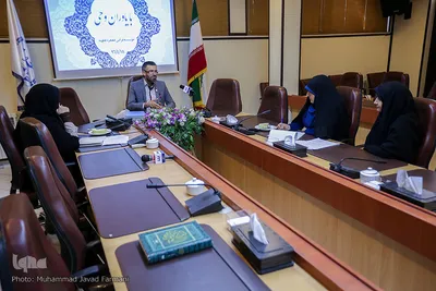 ششمین نشست «با یاوران وحی»