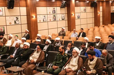 آیین رونمایی از کتاب «برای حق» در یزد‎