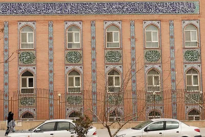 نمادهای اسلامی-قرآنی، هویت‌بخش فضاهای شهر اصفهان