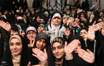 دیدار دانش‌آموزان و دانشجویان
