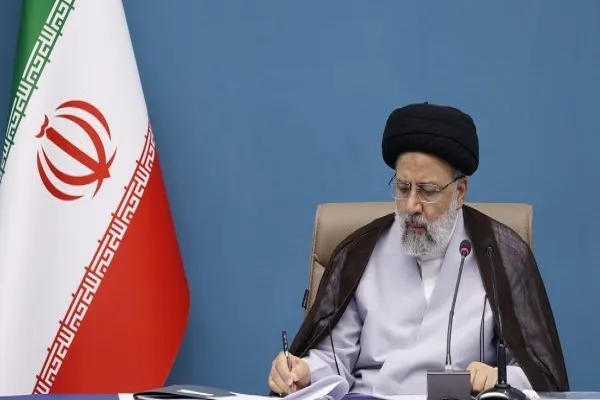 آیت‌الله موسوی بجنوردی چهره ماندگار فقه و حقوق است