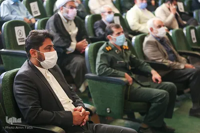 آئین رونمایی از کتاب "استهبان در دفاع مقدس" در استهبان