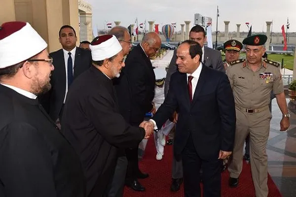 مصر: شيخ الأزهر على رأس الممنوعين من السفر بدون إذن السيسي