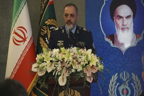 دشمن برای کشتن مردم و تخریب اموال عمومی دستمزد تعیین کرده بود