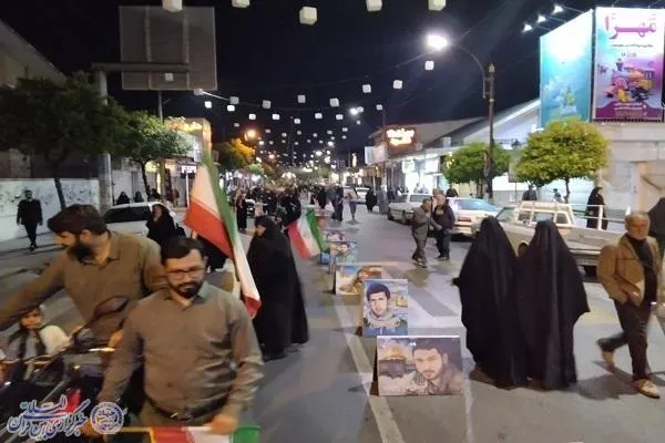 برپایی سومین شب از نمایشگاه نقاشی شهدا در اجتماع مردمی بابلسر