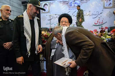 همایش تجلیل از خانواده شهدا و ایثارگران اهواز