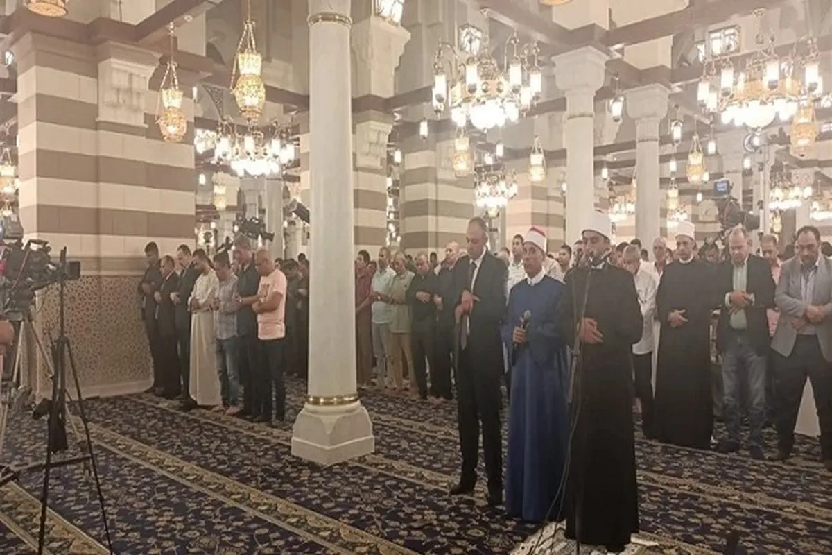 Sallar Eid al-Adha a masallacin Sayeda Zainab dake birnin Alkahira
