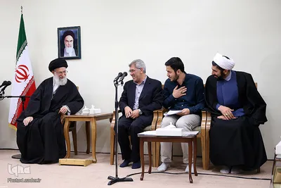 دیدار نخبگان مدال‌آور دانشگاه صنعتی شریف با رهبر انقلاب
