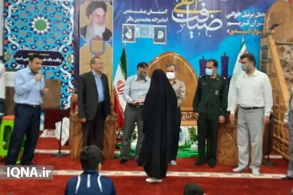 عکس | تجلیل قاریان مرکز افق شهدای قرآنی خلیج‌فارس