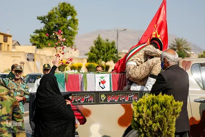 استقبال و تشییع پیکر ۴ شهید حادثه ناوچه کنارک در شیراز