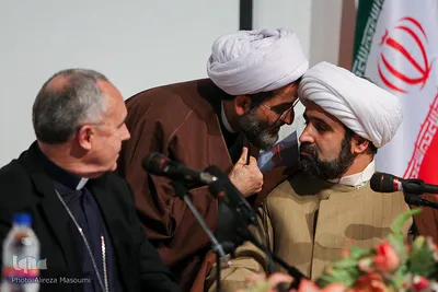 نشست «نظام تربیت دینی در دانشگاه‌ها و حوزه‌های علمیه» با حضور نماینده پاپ