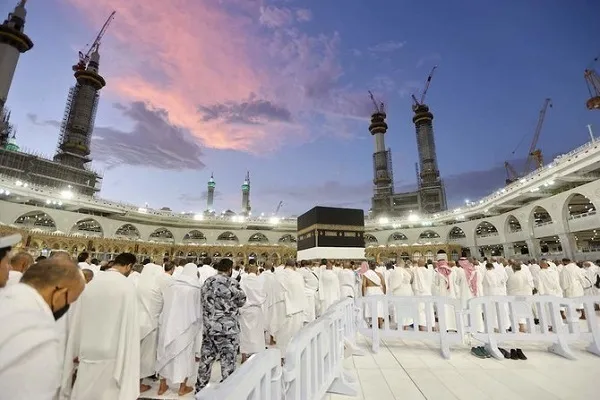 Ang ''Pagbasag ng Katahimikan' na Inisyatiba ay Naglalayong Magbigay ng Impormasyon, mga Serbisyo sa Pagsasalin sa Hajj na mga Peregrino