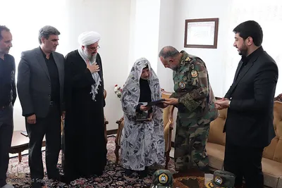 دیدار با خانواده شهید