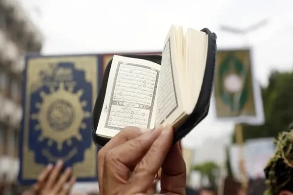 البرلمان الدنماركي يمنع الإساءة إلى القرآن